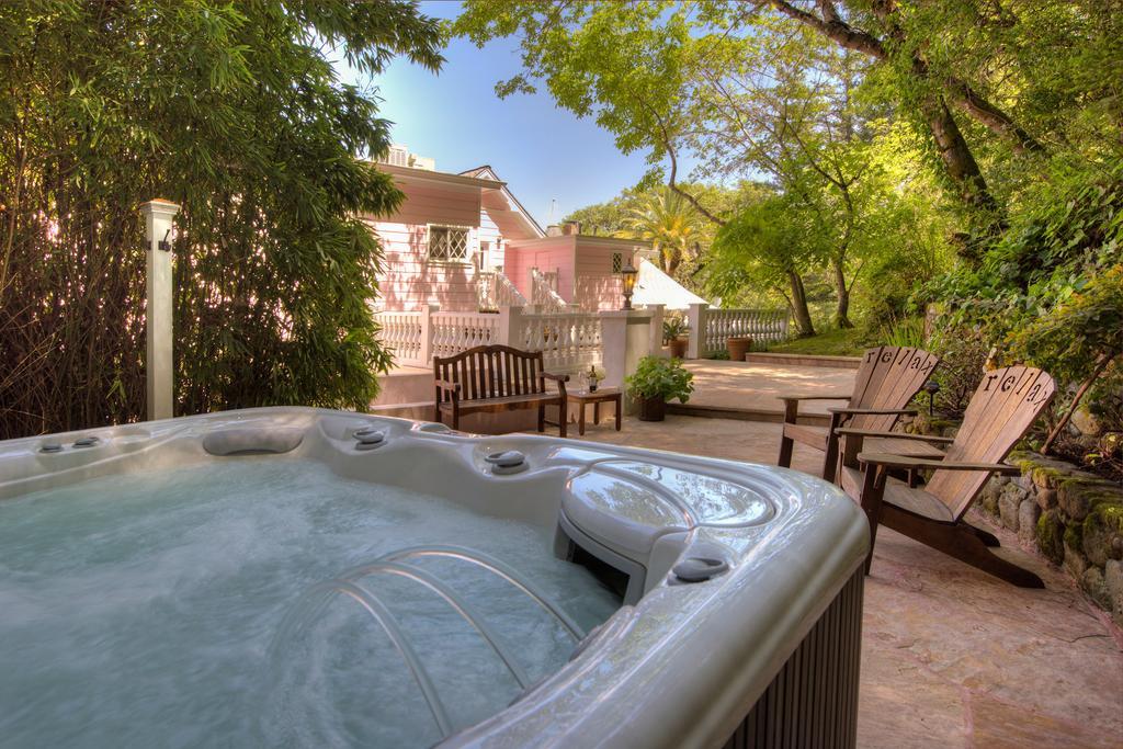Bed and Breakfast The Pink Mansion Калістога Екстер'єр фото